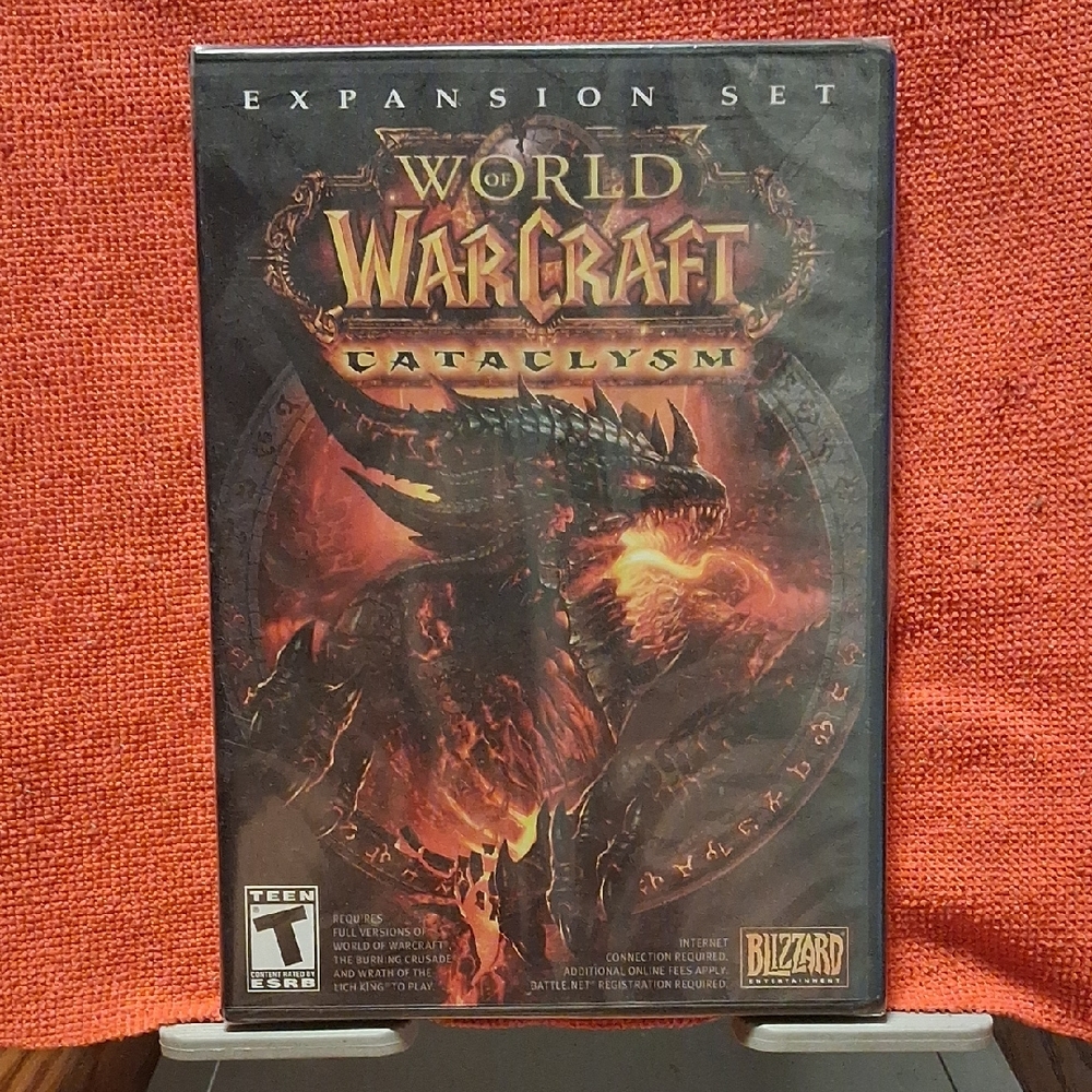 World of Warcraft: Cataclysm Expansion Sealed with key
